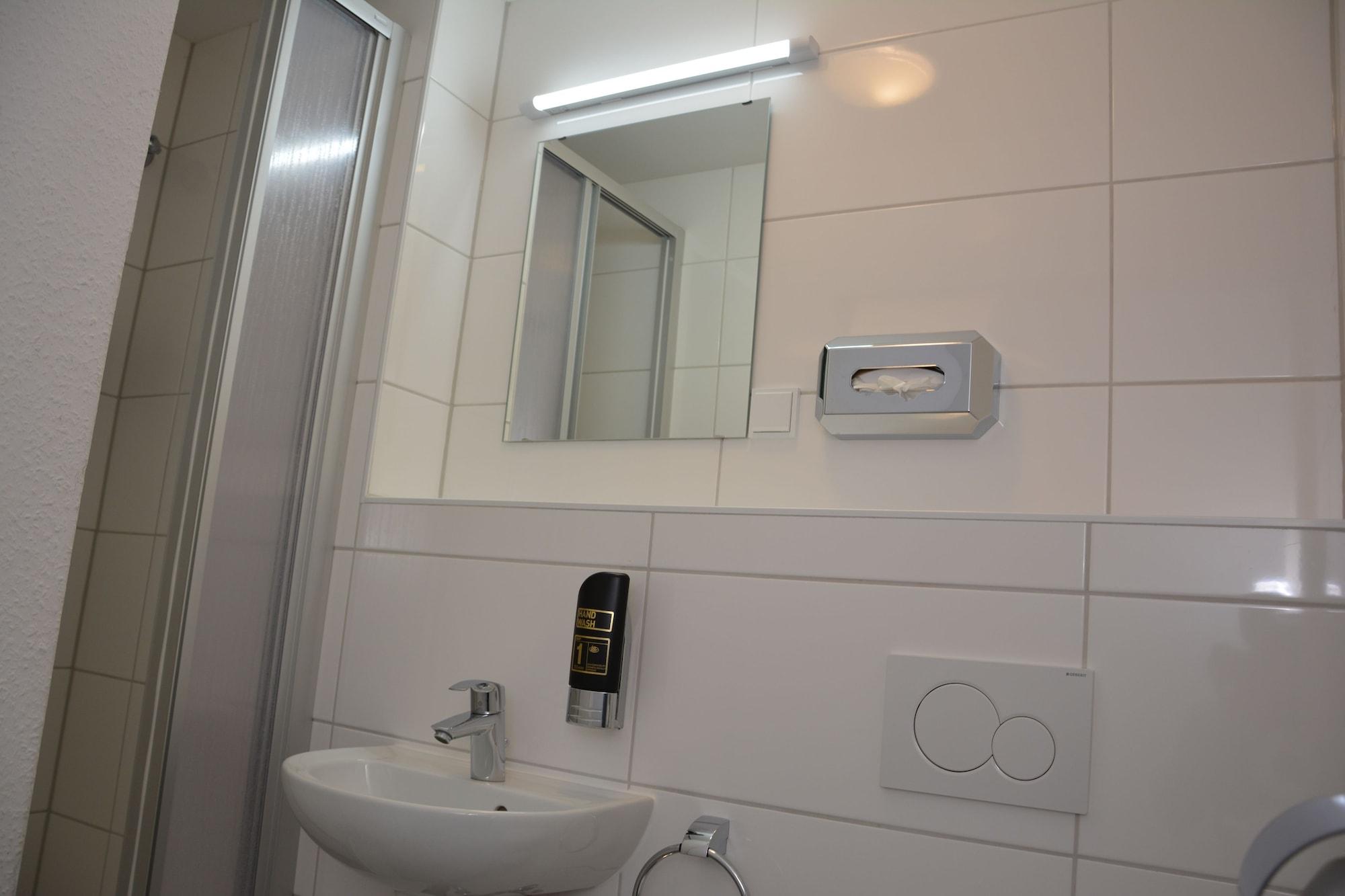 Mosel Hotel Francfort-sur-le-Main Extérieur photo
